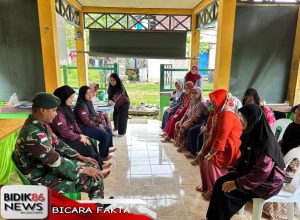 Satgas Pamtas Yonarmed 11 Kostrad bersama Puskesmas Aji Kuning, Giat Posyandu bagi Lansia dan Balita